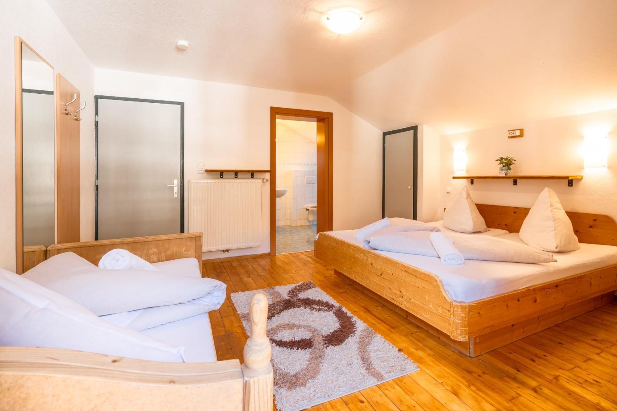 Das Cityhouse Mayrhofen Room photo